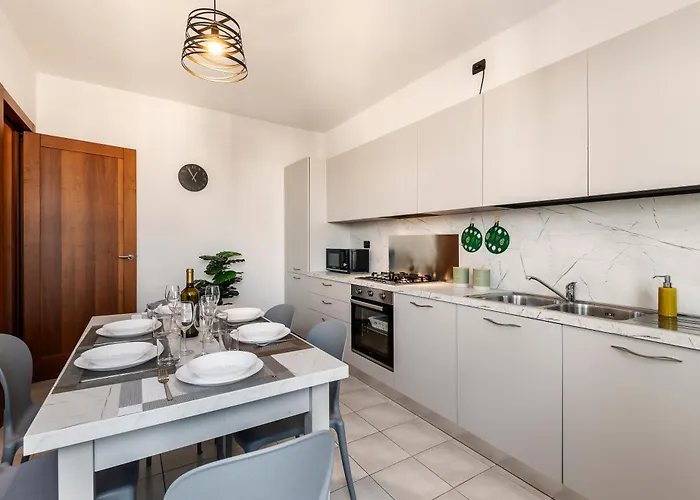 Stayeasy Sesia5 - 4 Bedrooms Penthouse, 2 Baths Apartament *