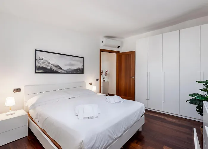Stayeasy Sesia5 - 4 Bedrooms Penthouse, 2 Baths Apartament *